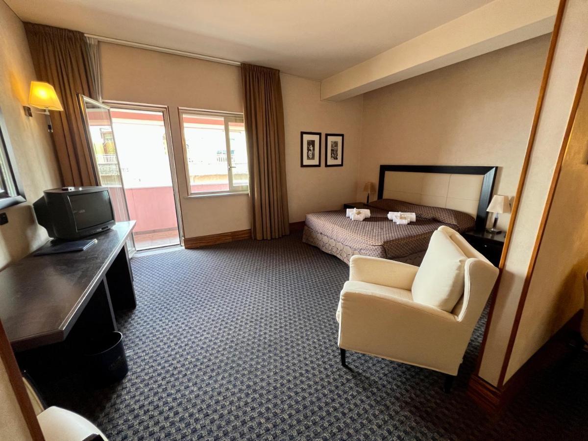 Hotel La Fenice 벨파소 외부 사진
